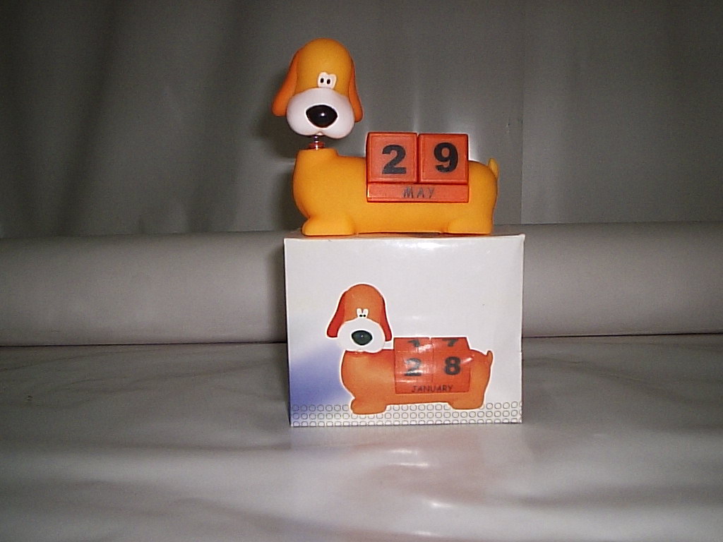PERRO CABEZA MOVIL/25ABAJO/